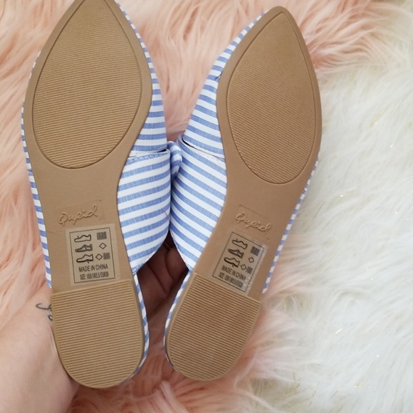 ⚡FLASH SALE! 🎉HP🎉Blue & White Striped Bow Mules - Picture 6 of 6
